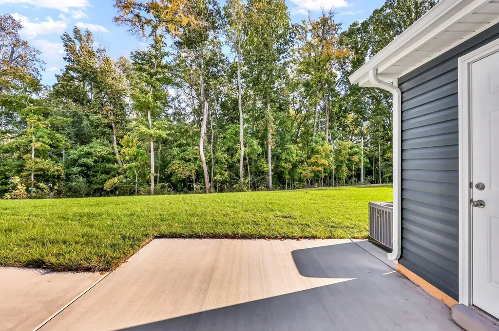 127 Quarry Point Drive Clarksville TN 37043