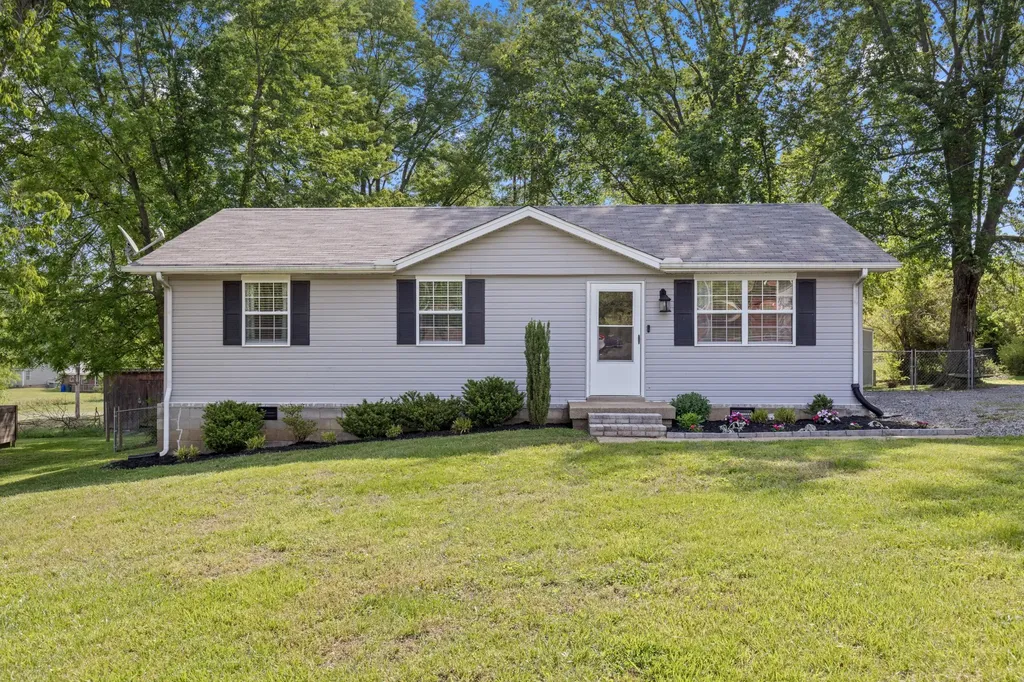 216 Fischer Drive White House TN 37188