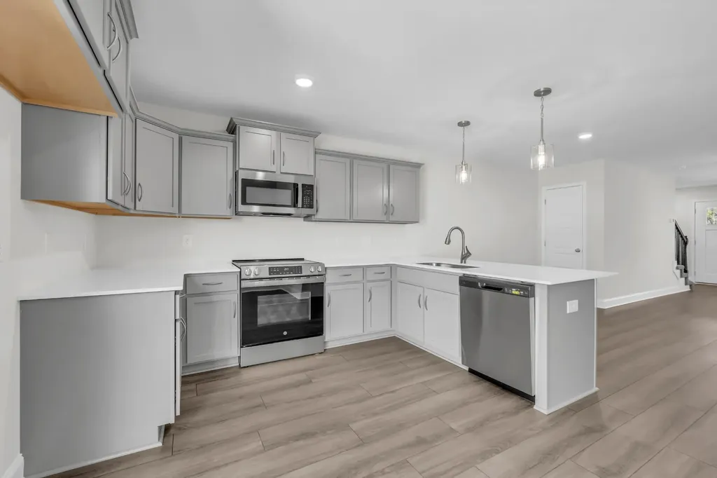 133 Quarry Point Drive Clarksville TN 37043