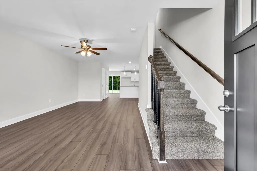 135 Quarry Point Drive Clarksville TN 37043