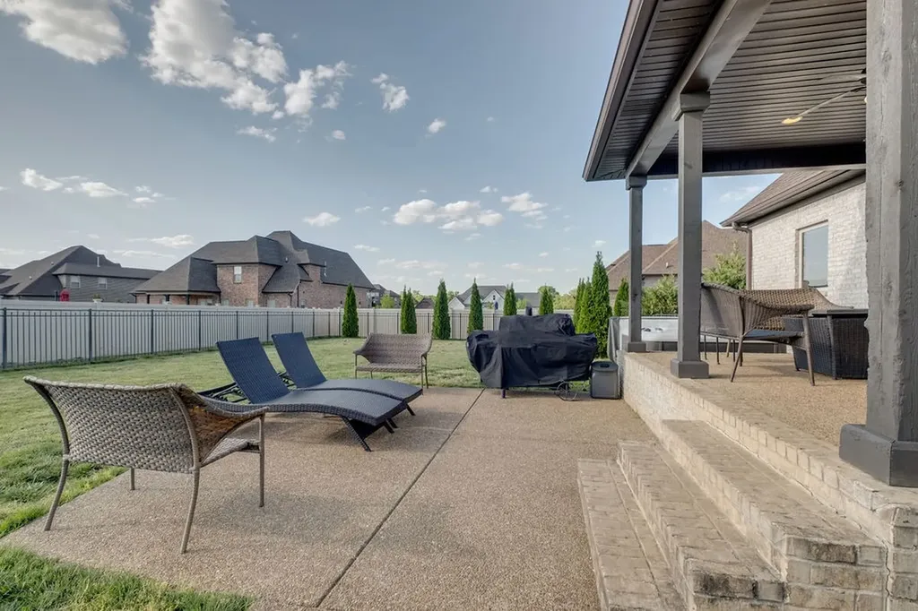 902 Larkspur Lane Lebanon TN 37087