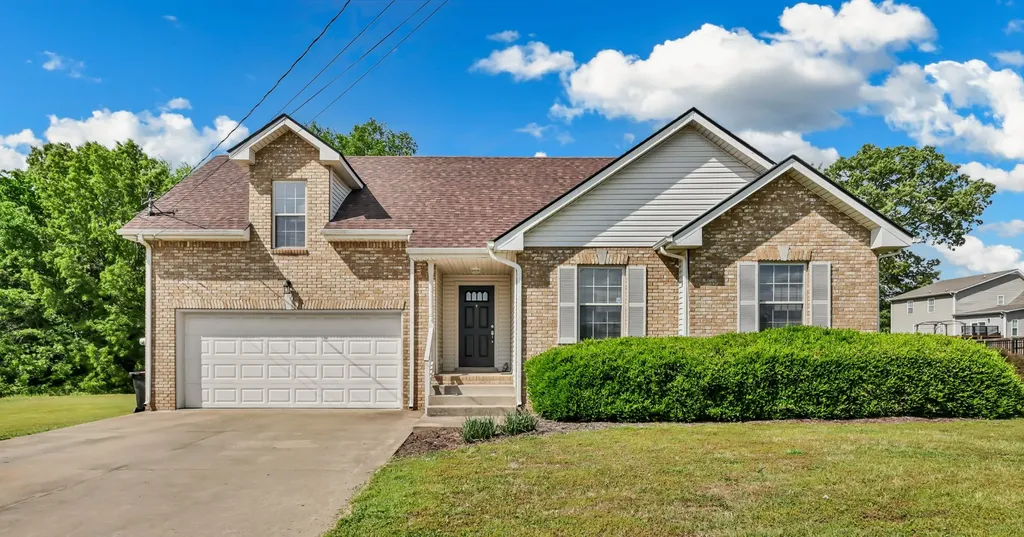 3393 Endsworth Drive Clarksville TN 37042