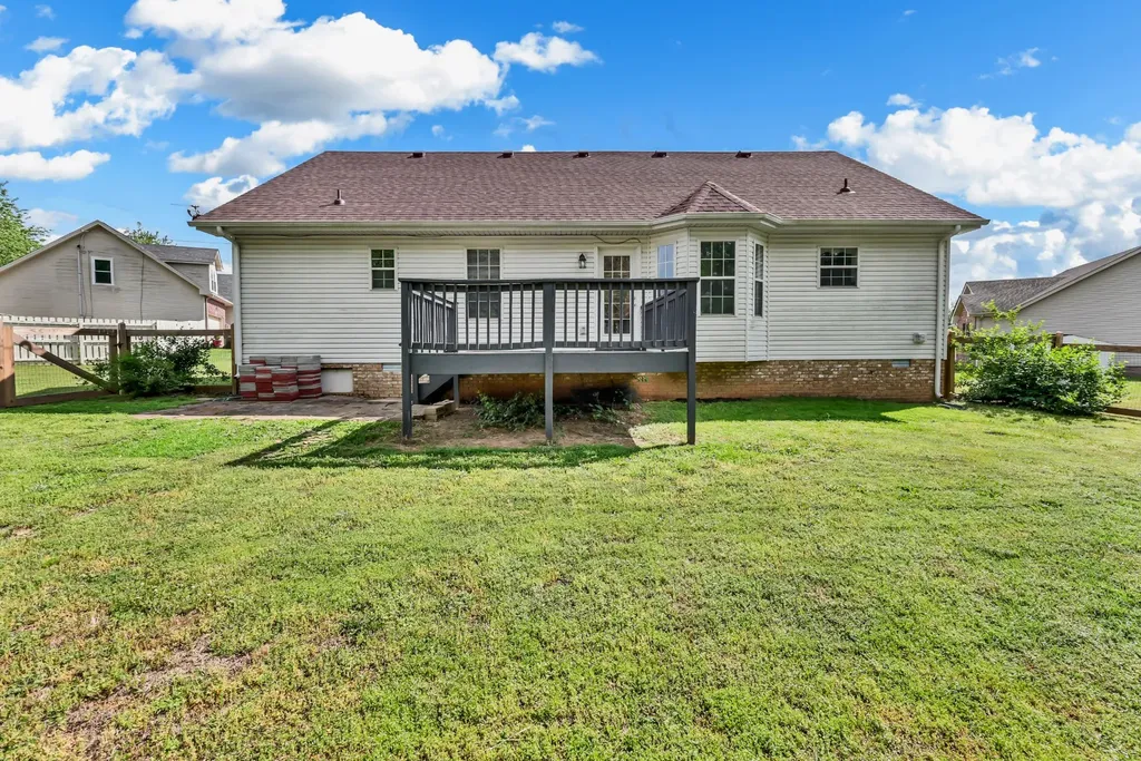 3393 Endsworth Drive Clarksville TN 37042