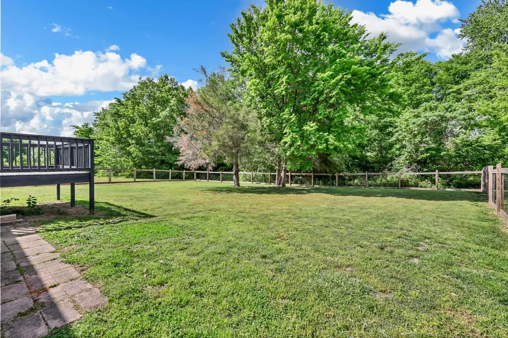 3393 Endsworth Drive Clarksville TN 37042