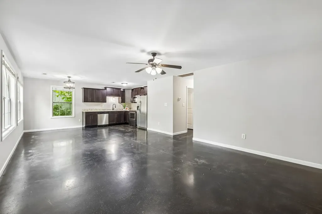1008 Swift Drive Clarksville TN 37040