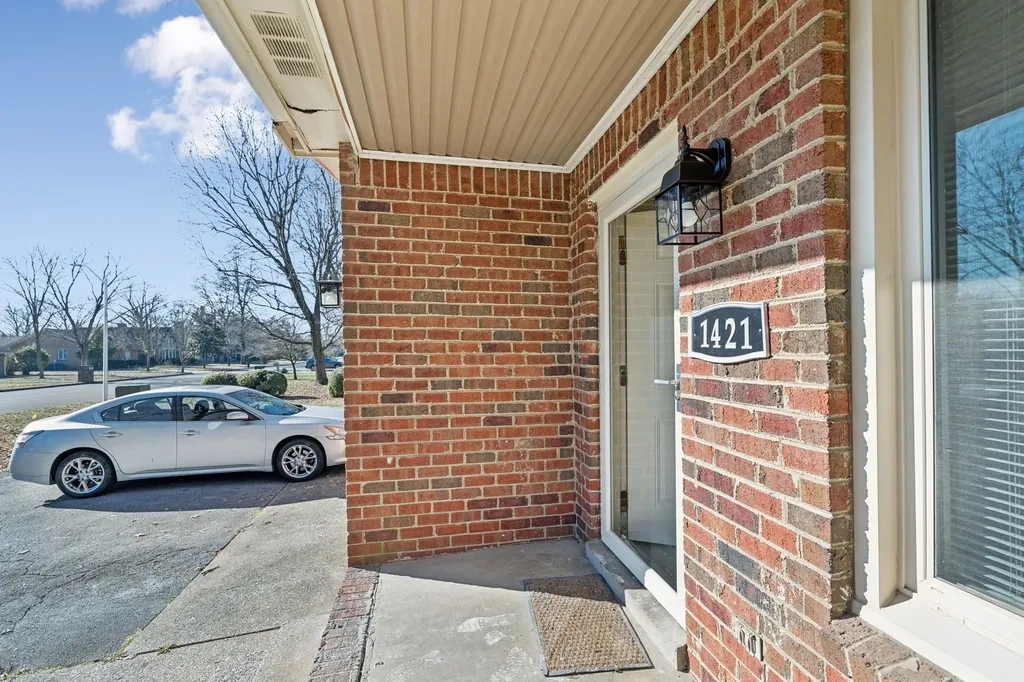 1421 Huntington Drive Murfreesboro TN 37130