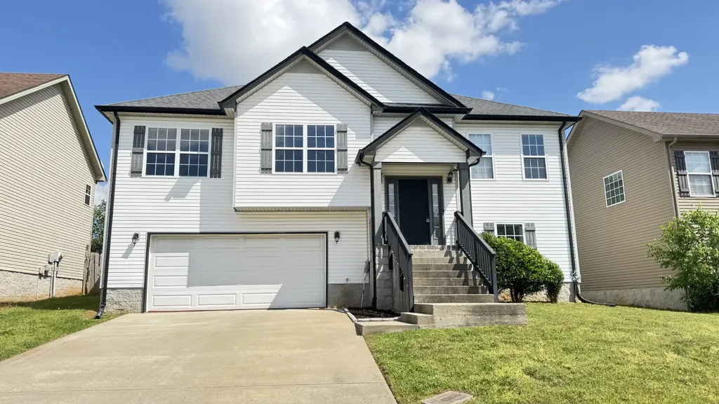 688 Fox Trail Court Clarksville TN 37040