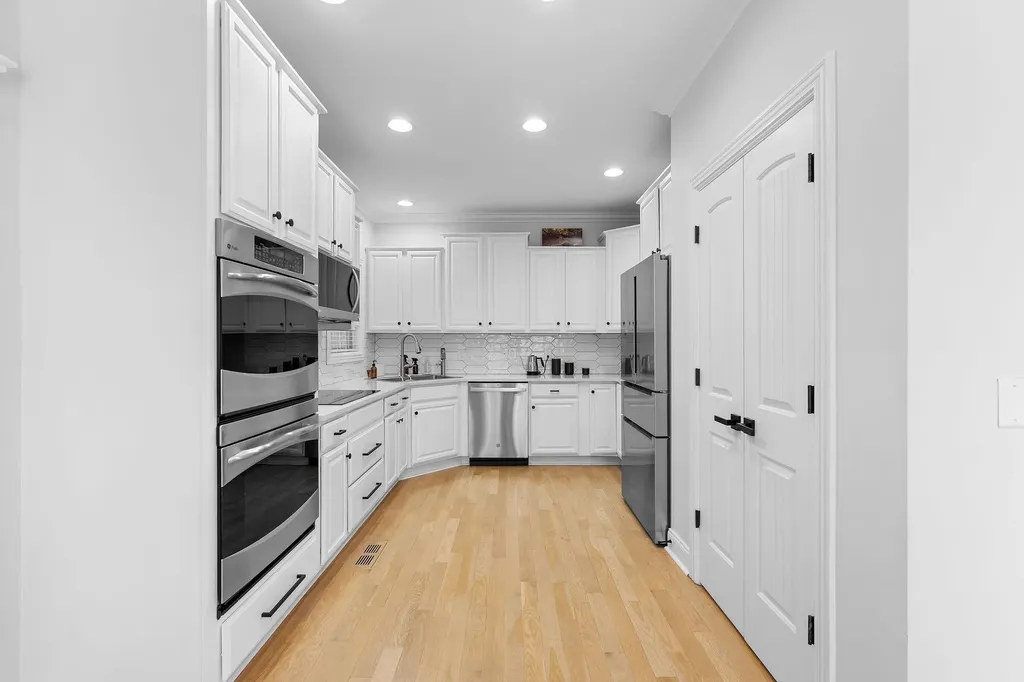 128 Brilliantine Circle Franklin TN 37064