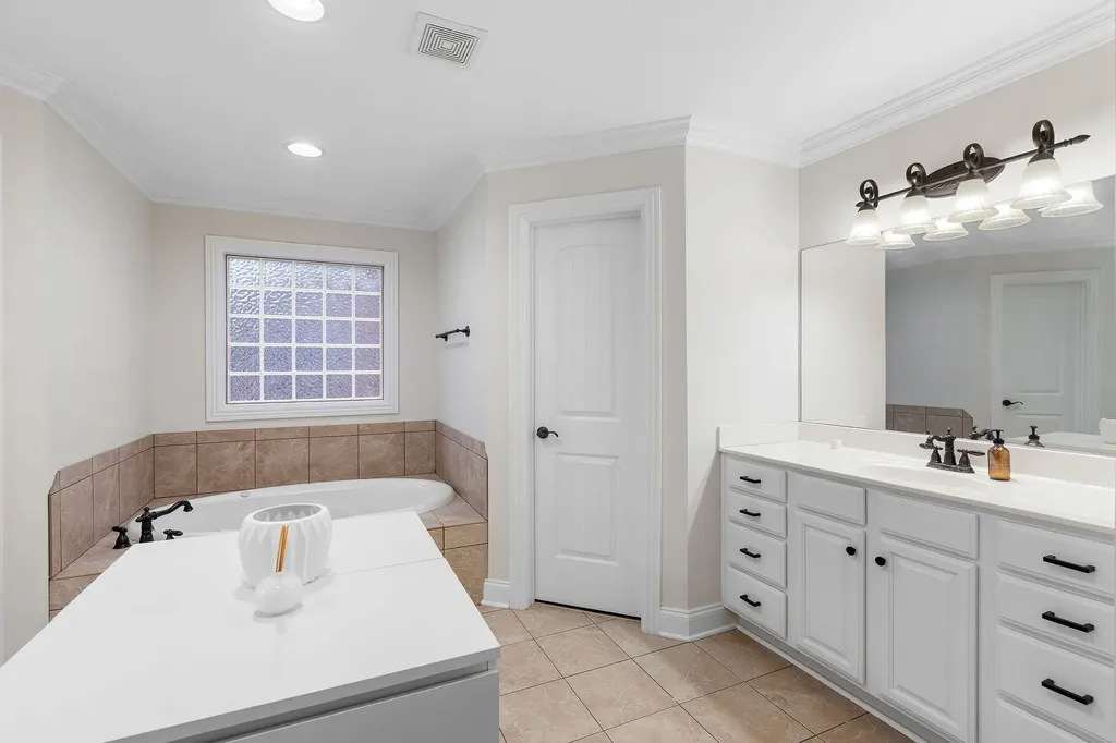 128 Brilliantine Circle Franklin TN 37064