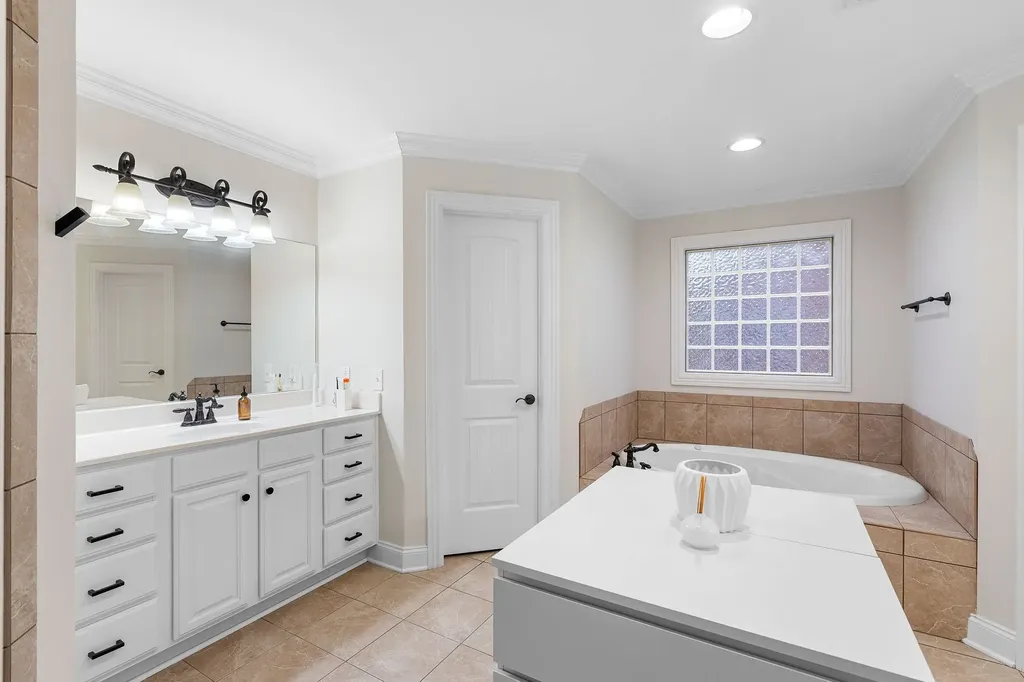 128 Brilliantine Circle Franklin TN 37064