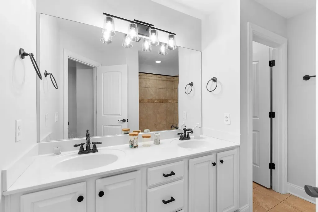 128 Brilliantine Circle Franklin TN 37064