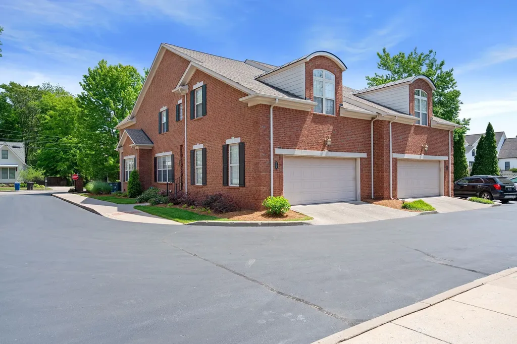 128 Brilliantine Circle Franklin TN 37064