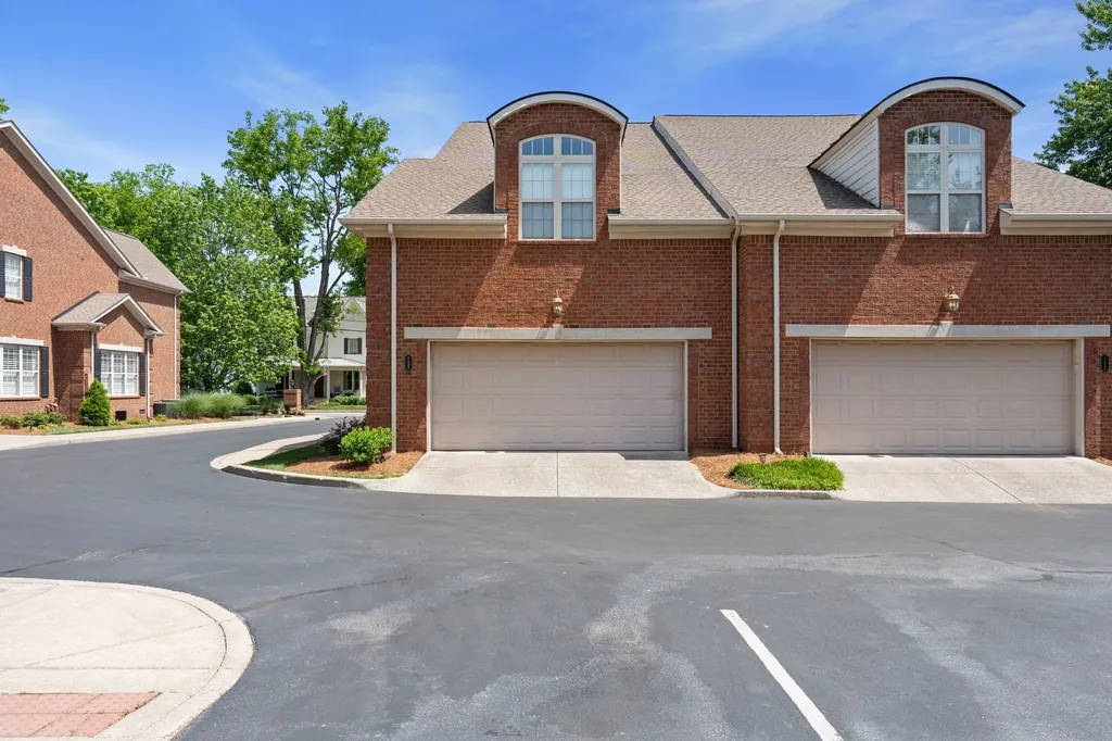 128 Brilliantine Circle Franklin TN 37064