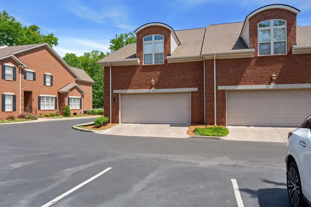 128 Brilliantine Circle Franklin TN 37064