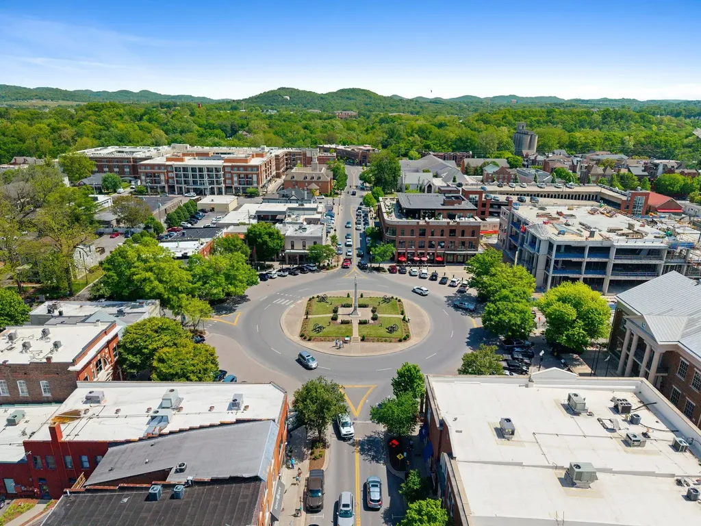 128 Brilliantine Circle Franklin TN 37064