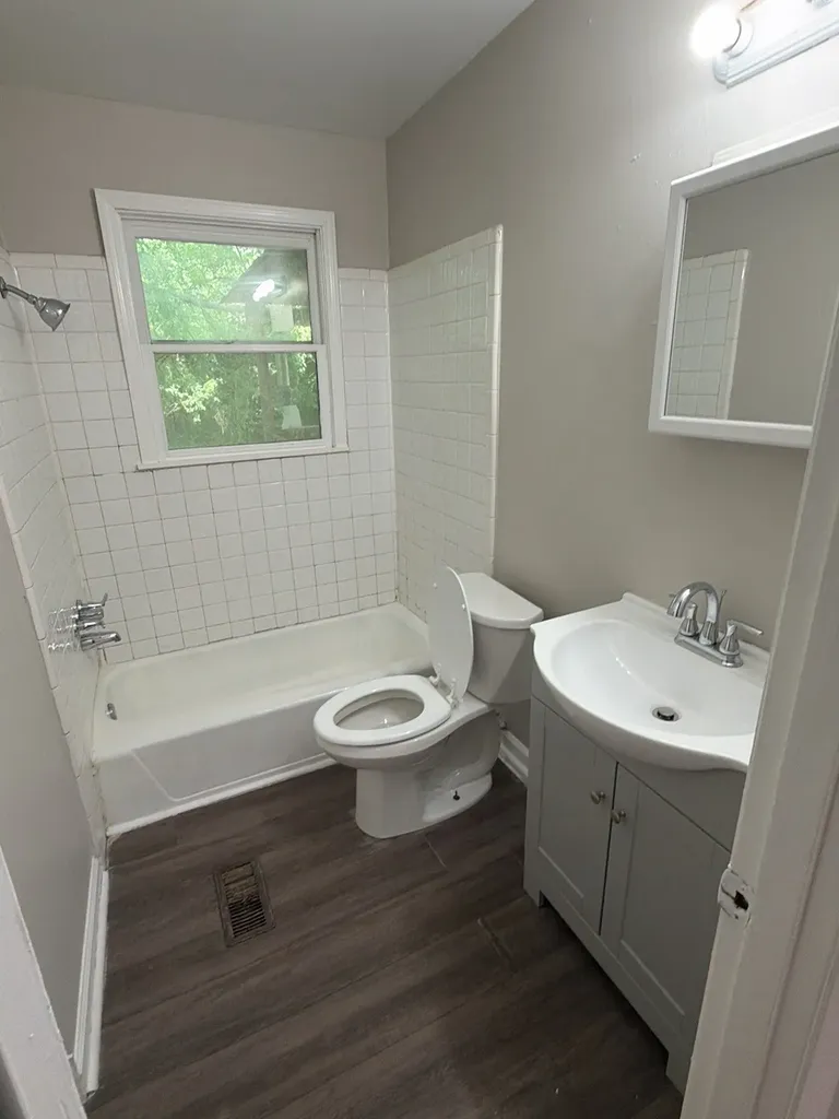 100 Glenmont Drive Nashville TN 37210