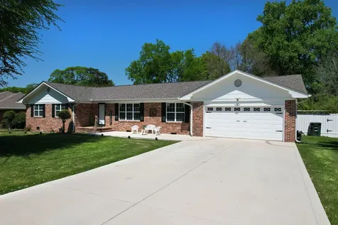 7011 Leslie Dell Lane Chattanooga TN 37421