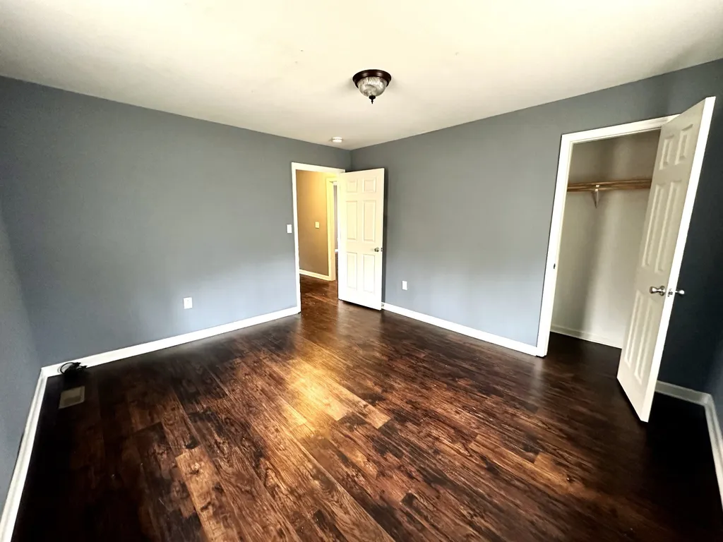 896 Locust Drive Clarksville TN 37040