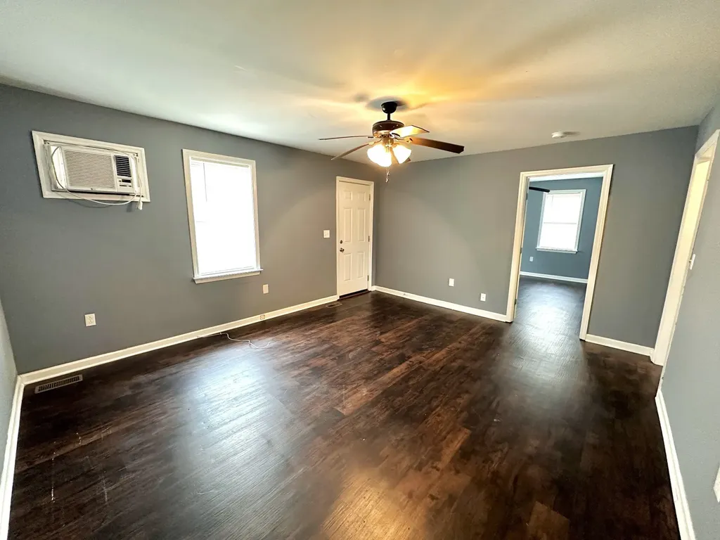 896 Locust Drive Clarksville TN 37040