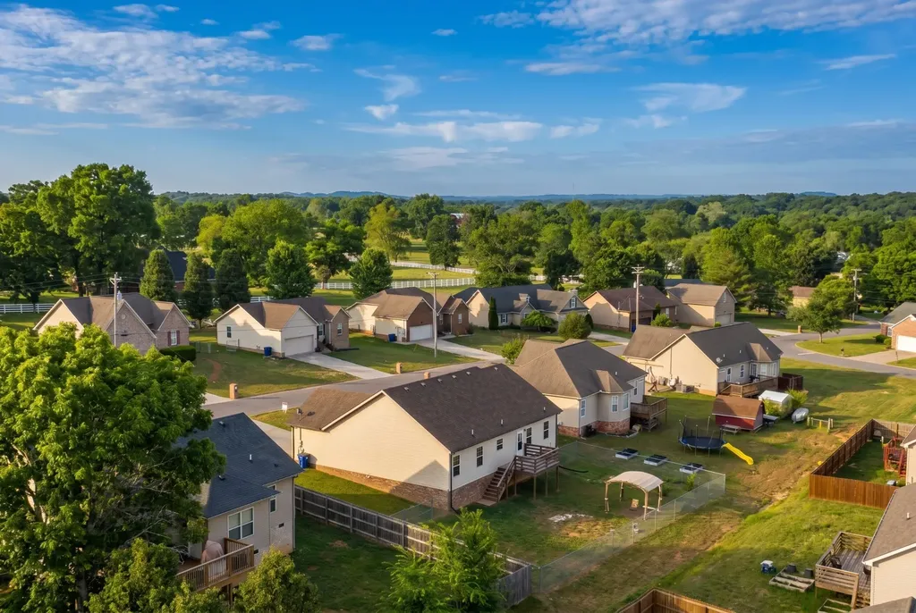 207 Jordan Avenue Shelbyville TN 37160