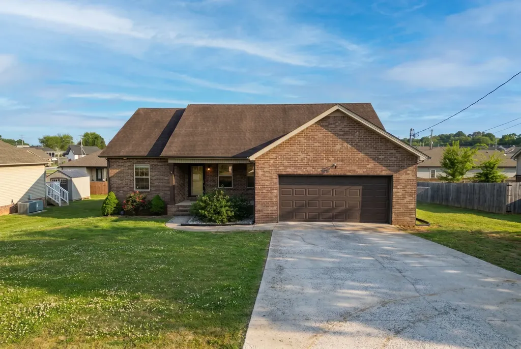 207 Jordan Avenue Shelbyville TN 37160