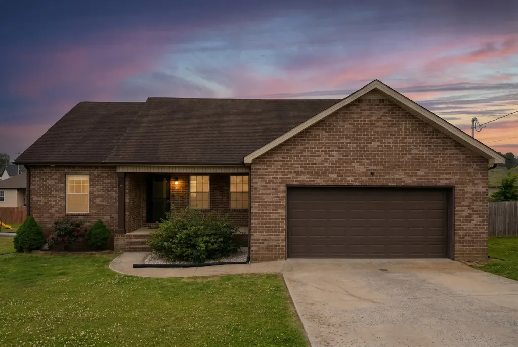 207 Jordan Avenue Shelbyville TN 37160