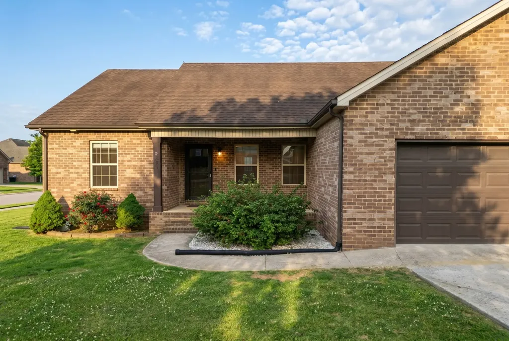 207 Jordan Avenue Shelbyville TN 37160