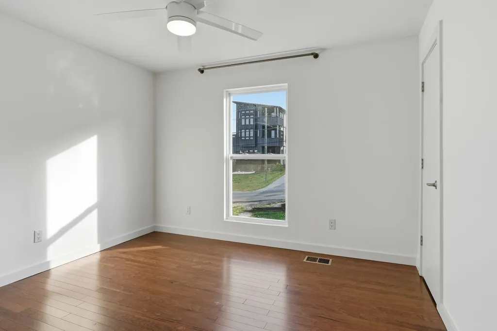 126C Fern Avenue Nashville TN 37207