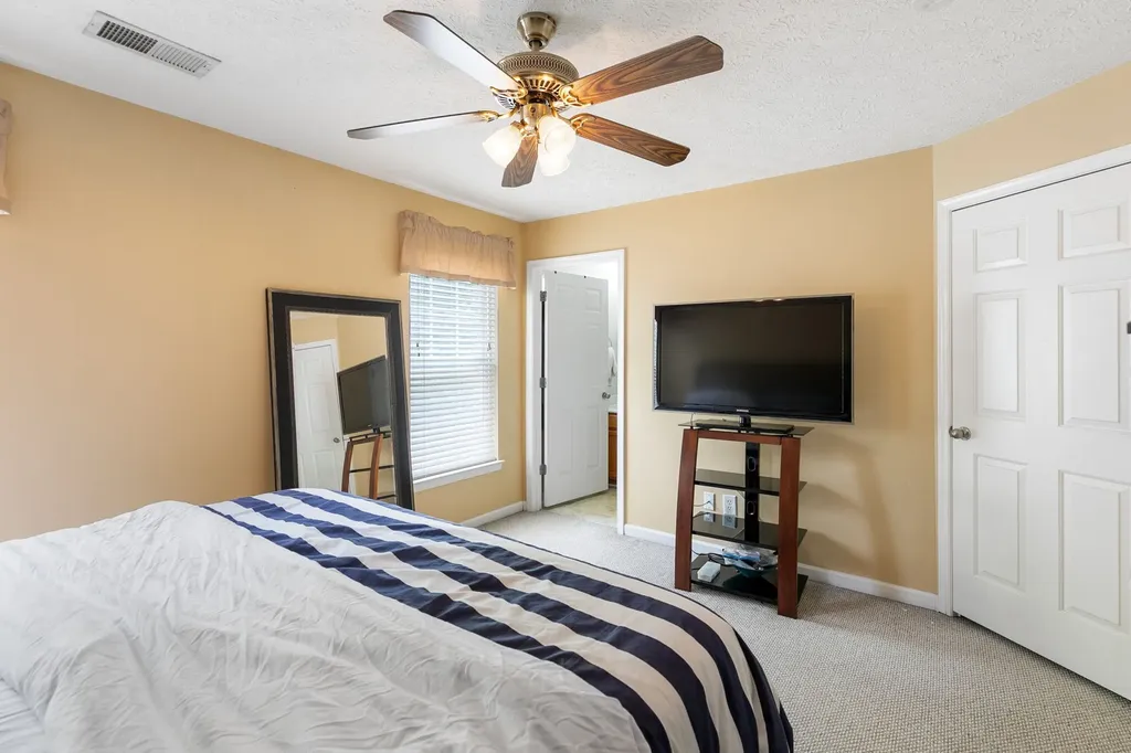 7277 Charlotte Pike Nashville TN 37209