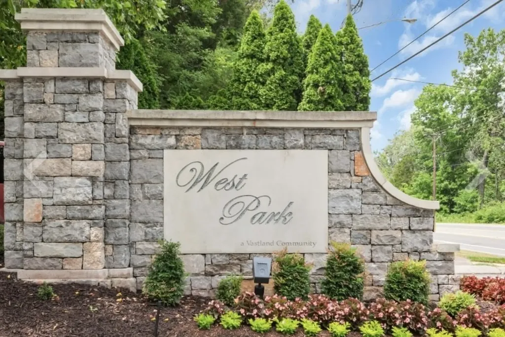 7277 Charlotte Pike Nashville TN 37209