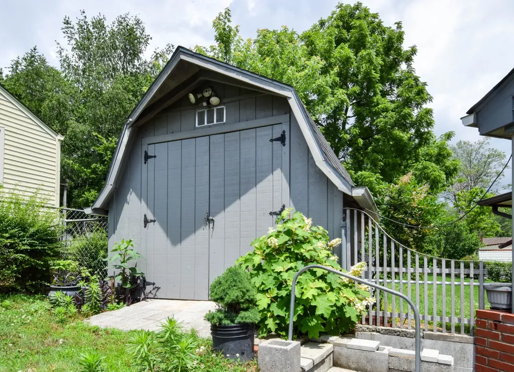 2932 Emery Drive Nashville TN 37214