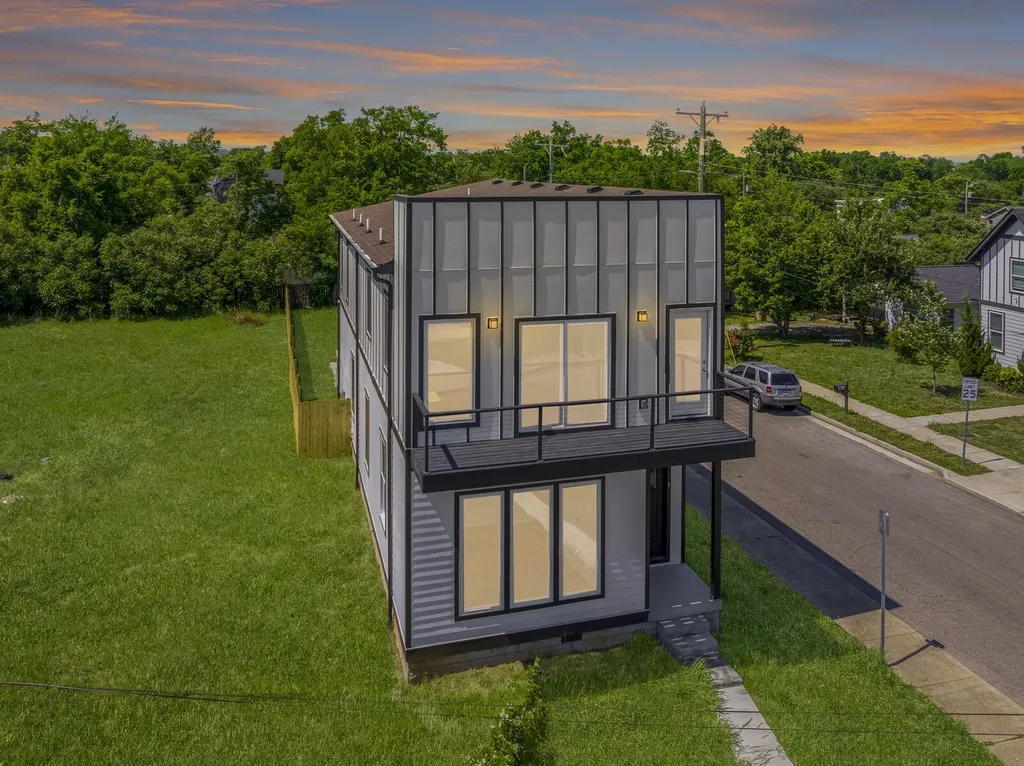 1700 Underwood Street Nashville TN 37208
