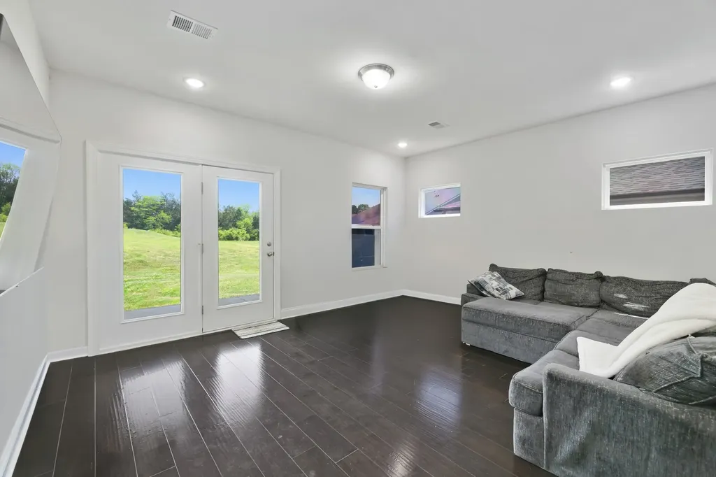 2453 Prairie Hill Drive Antioch TN 37013