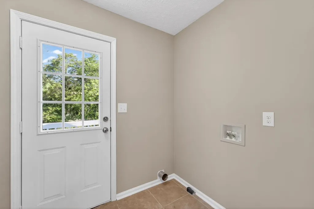 211 St Catherine Court Columbia TN 38401
