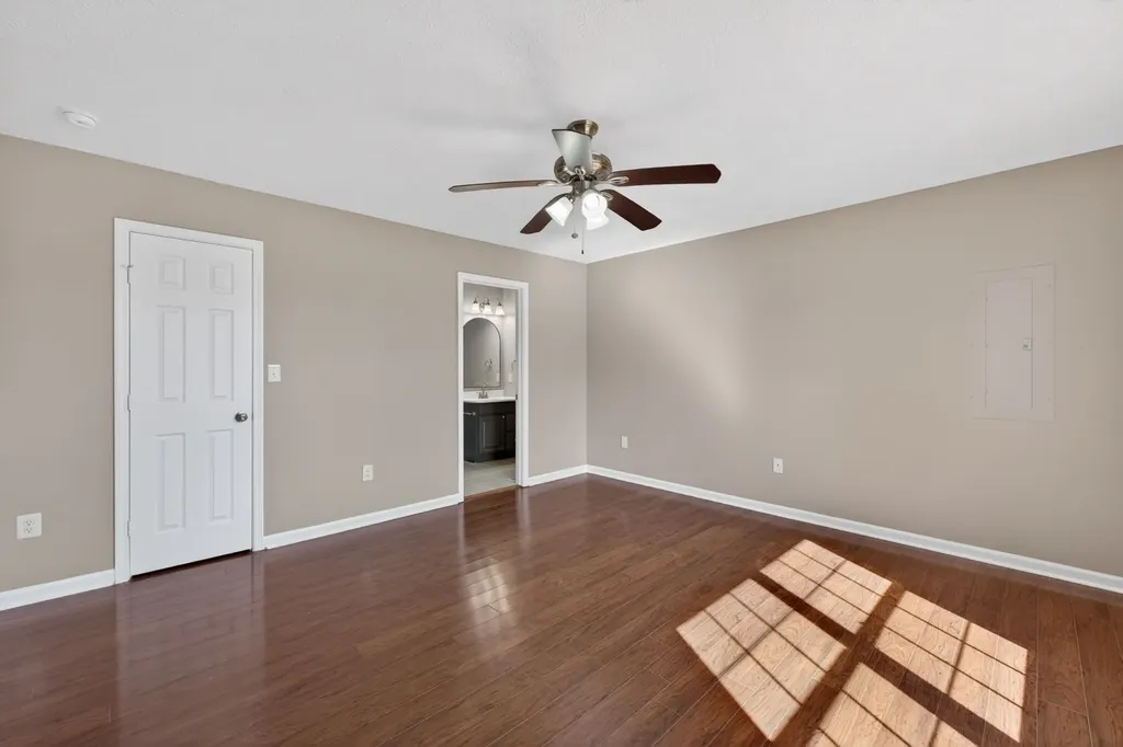211 St Catherine Court Columbia TN 38401