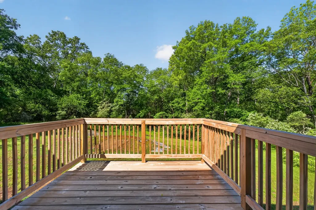 211 St Catherine Court Columbia TN 38401