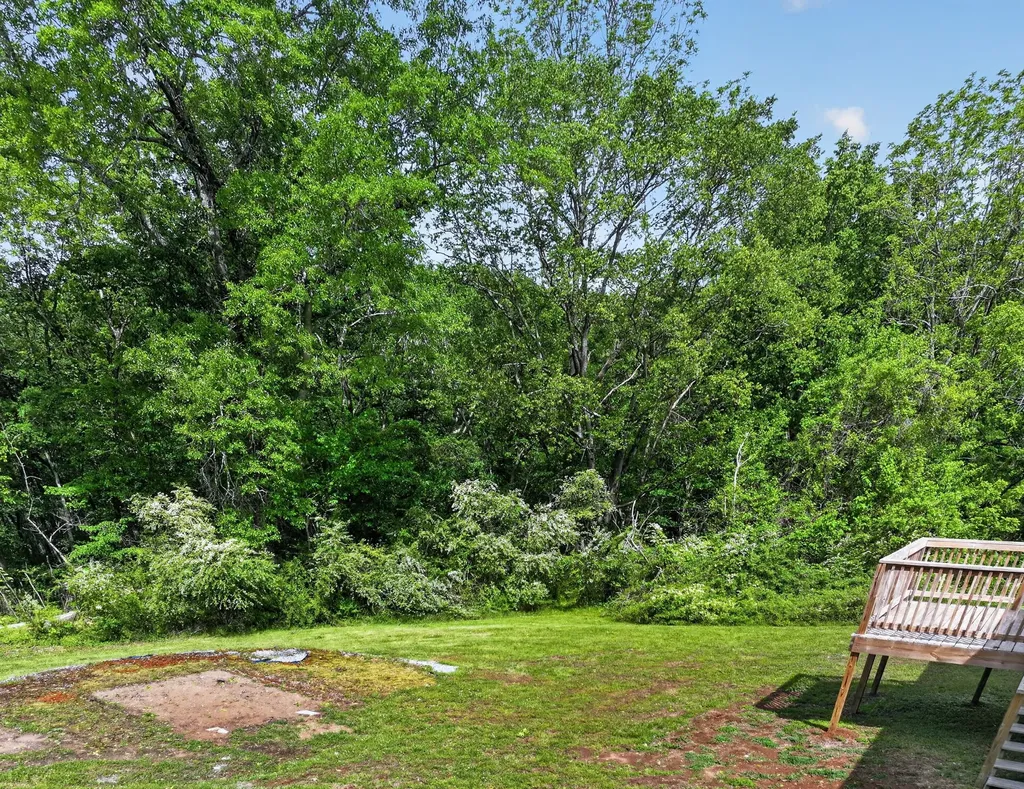 211 St Catherine Court Columbia TN 38401