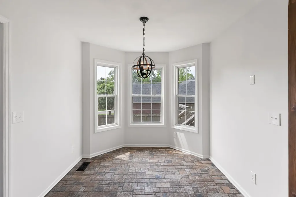8001 Anna Court Greenbrier TN 37073