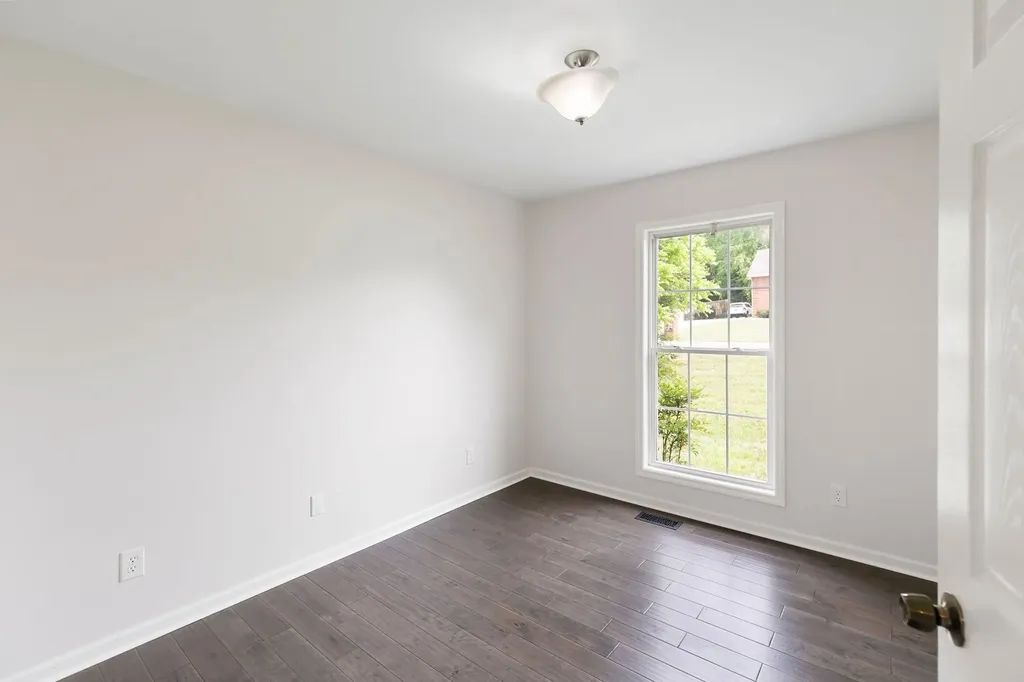 8001 Anna Court Greenbrier TN 37073