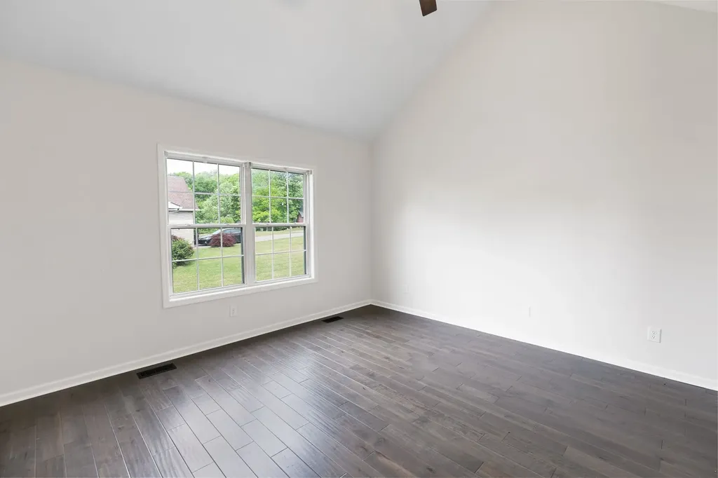 8001 Anna Court Greenbrier TN 37073