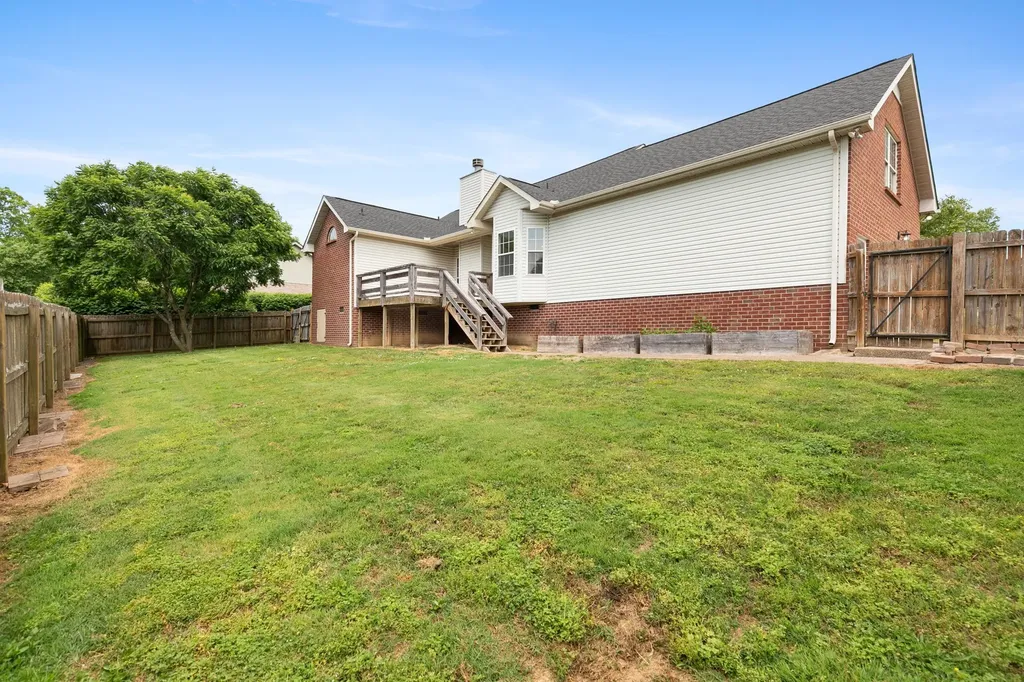 8001 Anna Court Greenbrier TN 37073