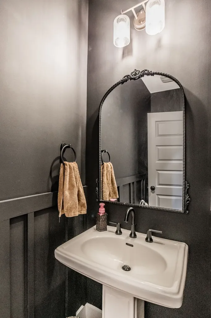 210 Woodhall Court White House TN 37188