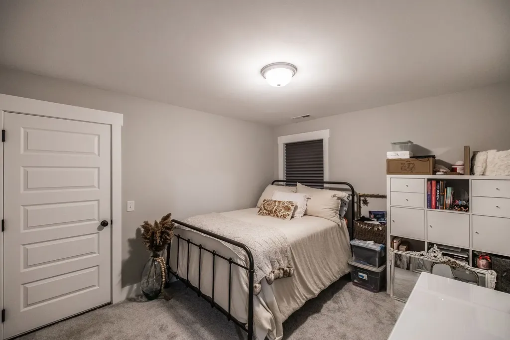 210 Woodhall Court White House TN 37188