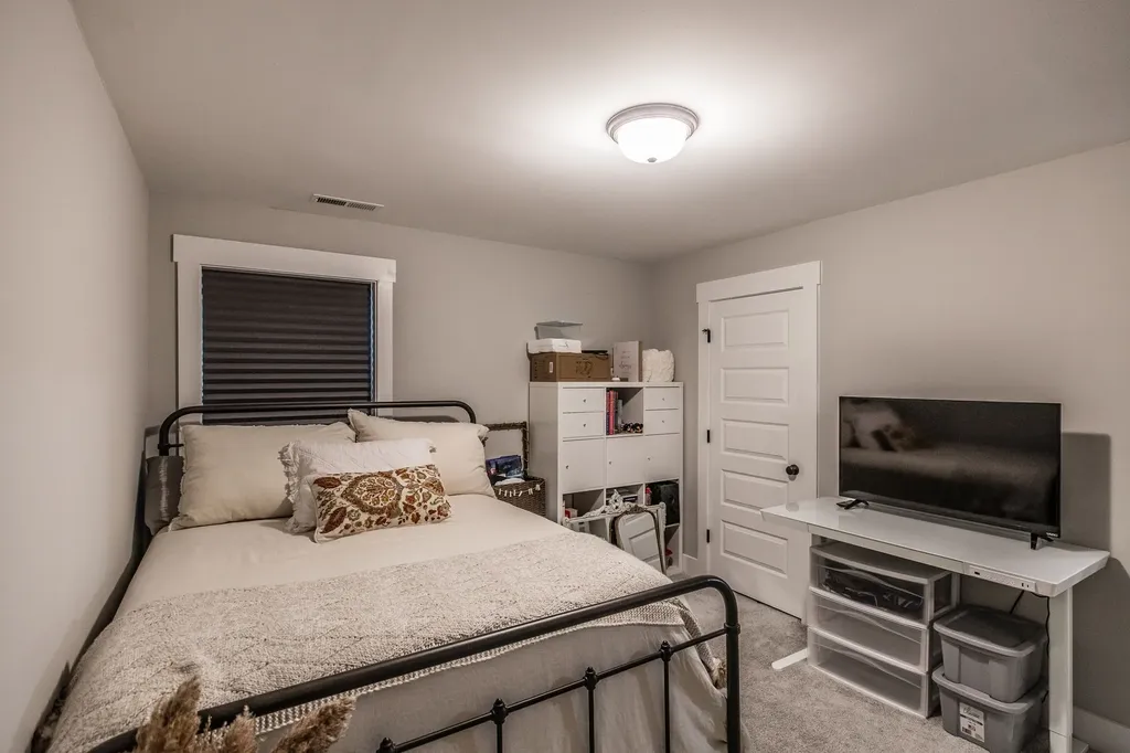 210 Woodhall Court White House TN 37188