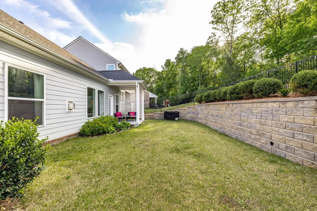 210 Woodhall Court White House TN 37188