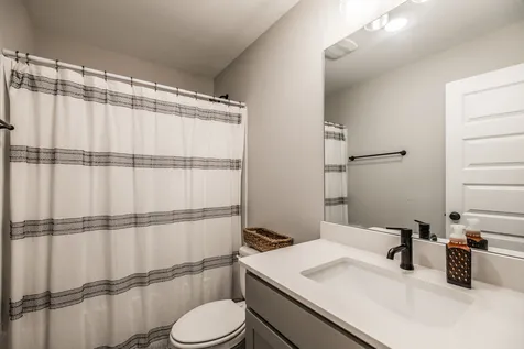210 Woodhall Court White House TN 37188