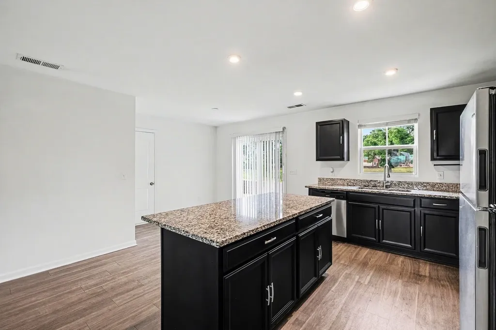 136 Moshe Yaalon Drive La Vergne TN 37086