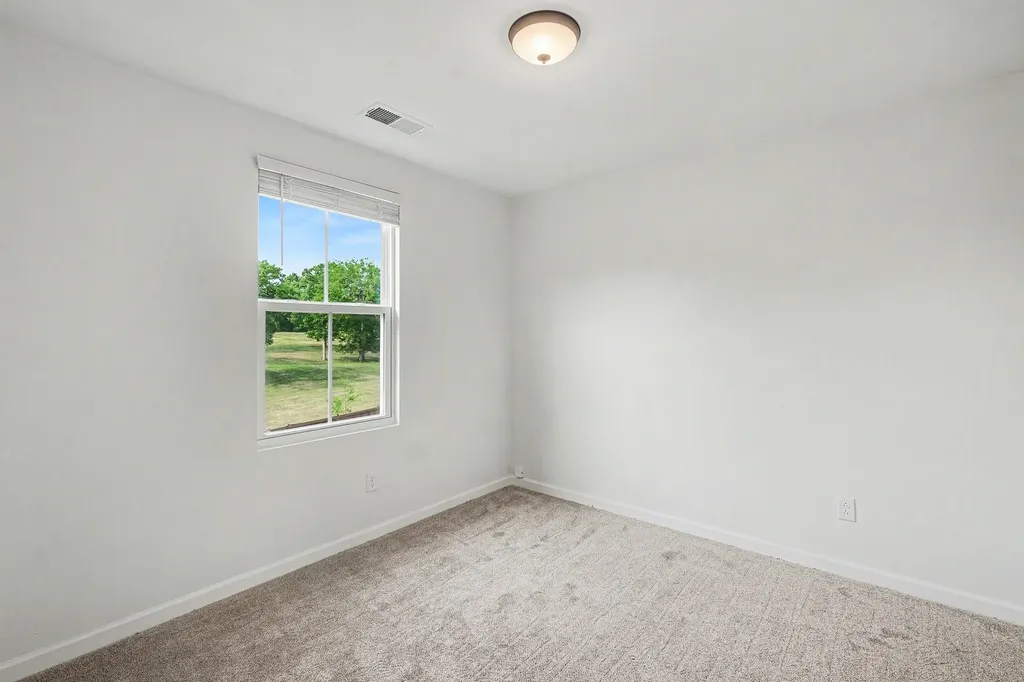 136 Moshe Yaalon Drive La Vergne TN 37086