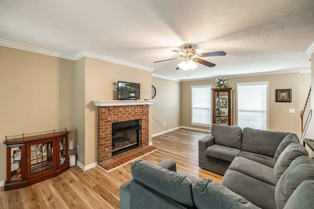 1235 Briarcliff Avenue Gallatin TN 37066