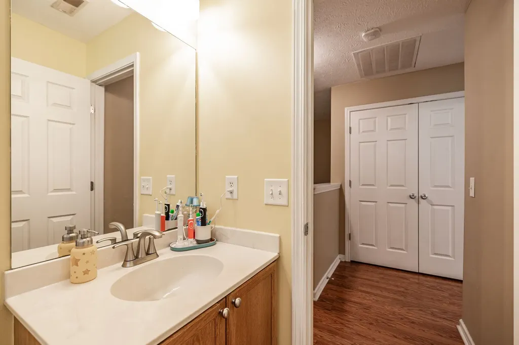 1235 Briarcliff Avenue Gallatin TN 37066